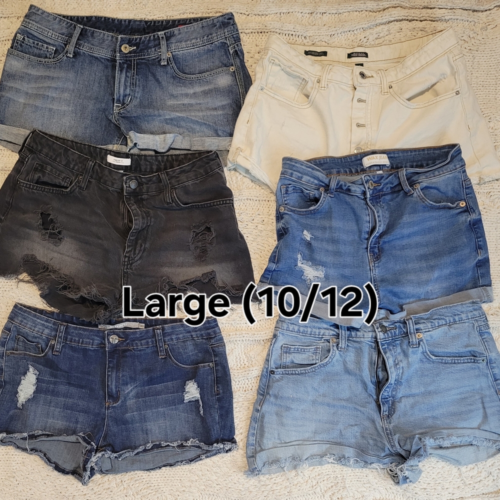 Large Lot Of Women's Denim Shorts, Jeans, Tops Collection